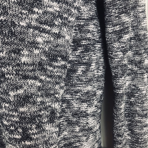 American Eagle Long Sleeve Top - Picture 6 of 6